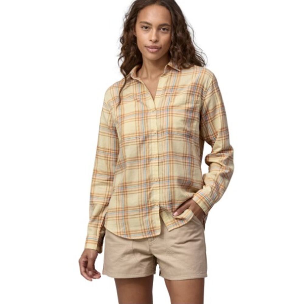 Patagonia Light Weight Button Down size XS